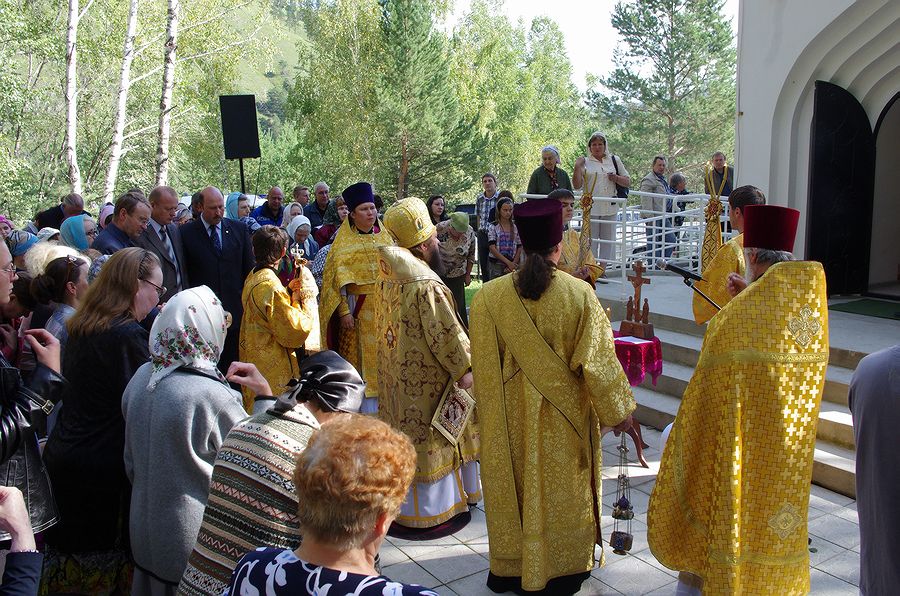 В Черемушках почтили память погибших в аварии на СШГЭС (17.08.2011)